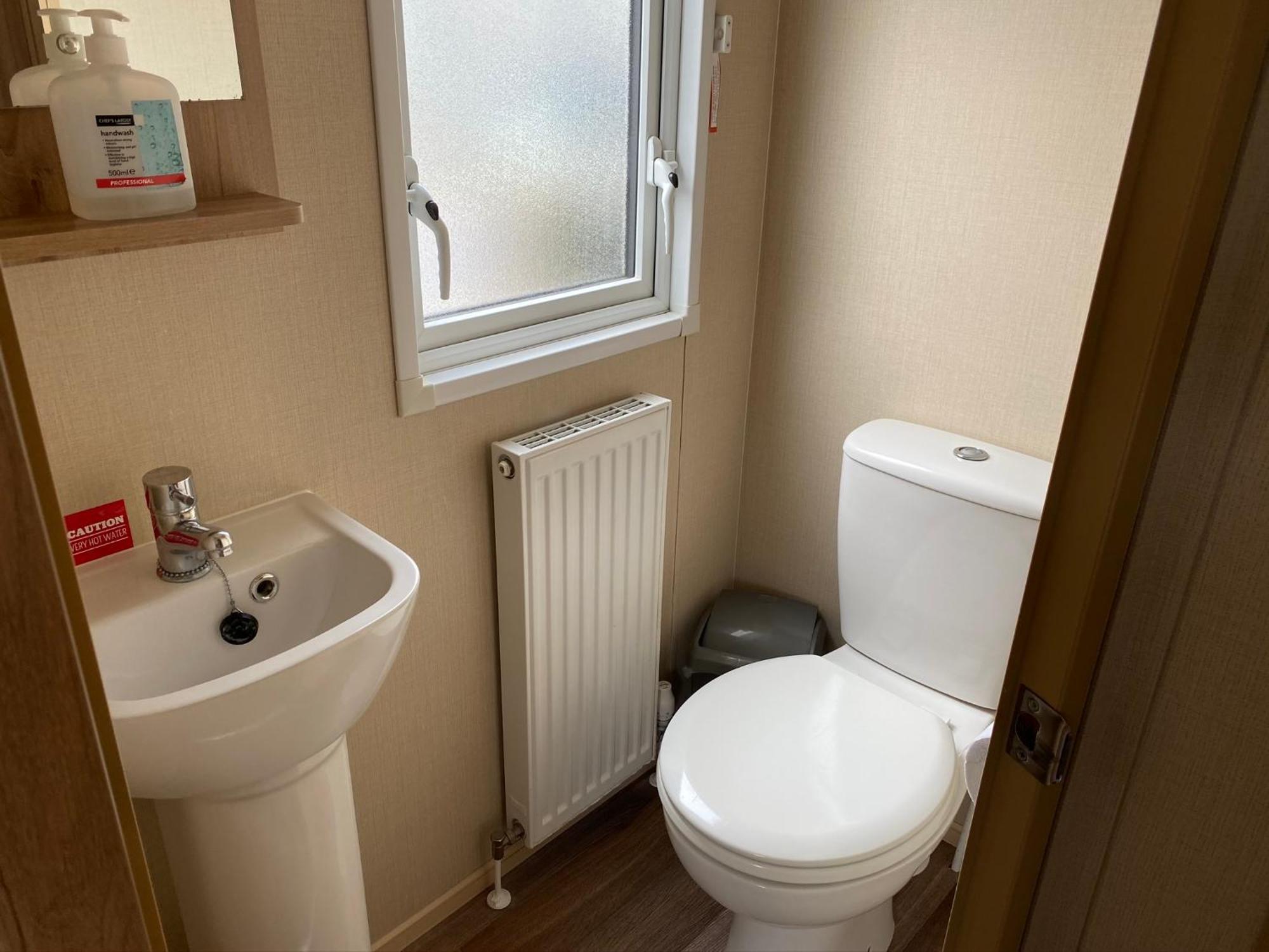 Tattershall Lakes Kingfisher Caravan 8 Berth With Hot Tub & Wifi Ngoại thất bức ảnh