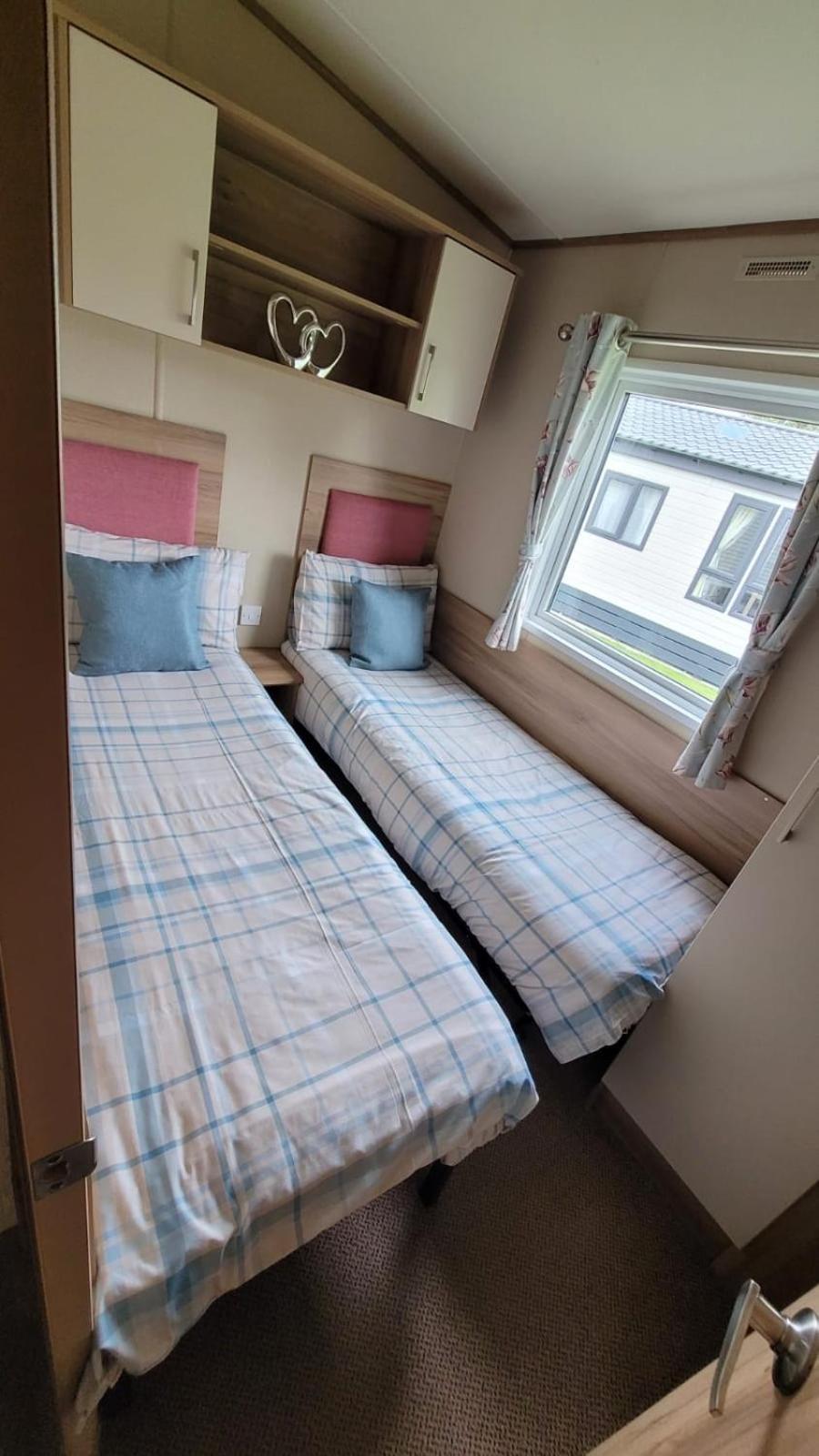 Tattershall Lakes Kingfisher Caravan 8 Berth With Hot Tub & Wifi Ngoại thất bức ảnh