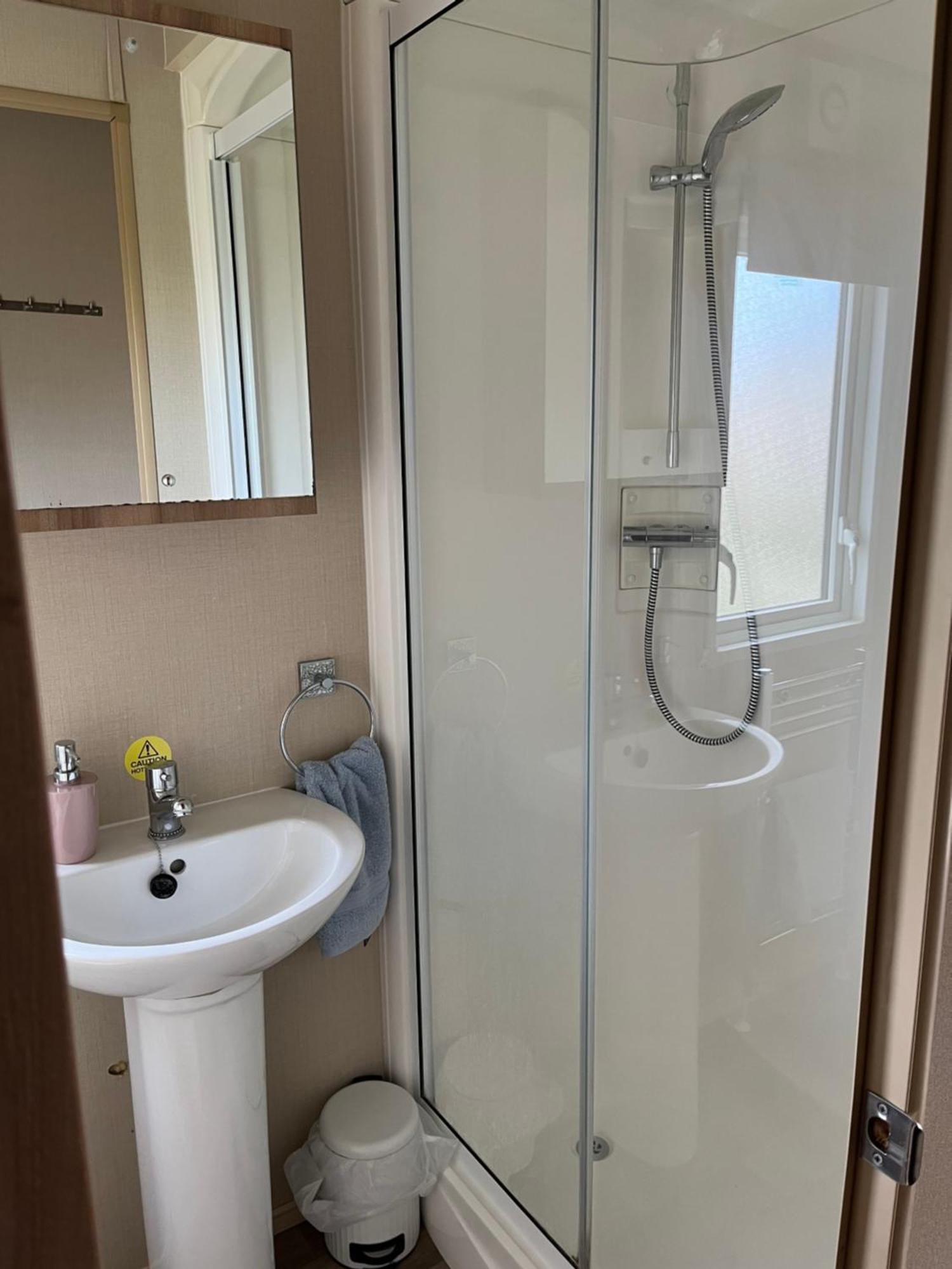 Tattershall Lakes Kingfisher Caravan 8 Berth With Hot Tub & Wifi Ngoại thất bức ảnh
