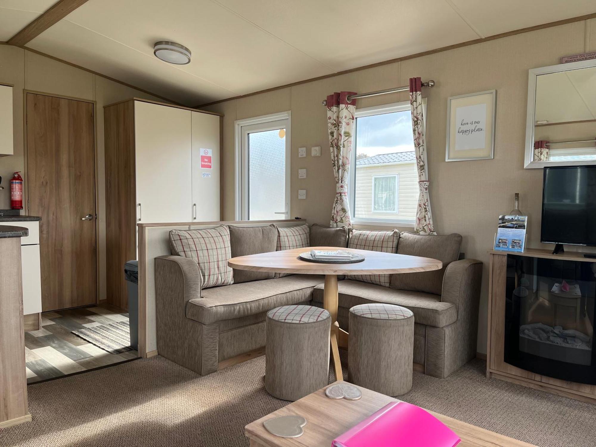 Tattershall Lakes Kingfisher Caravan 8 Berth With Hot Tub & Wifi Ngoại thất bức ảnh