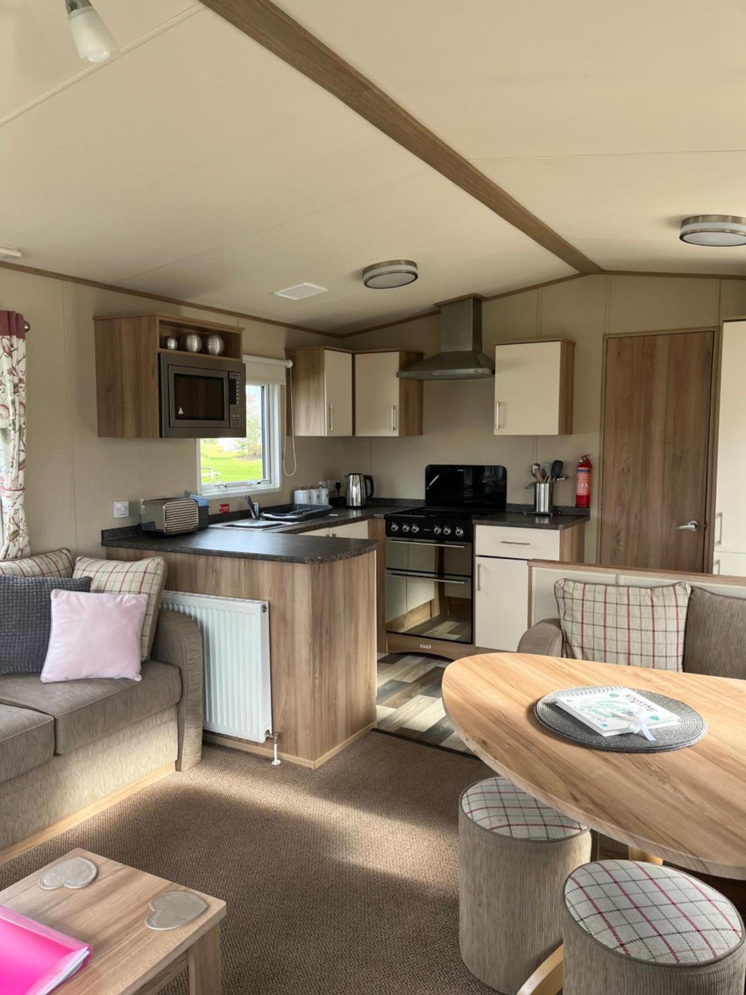 Tattershall Lakes Kingfisher Caravan 8 Berth With Hot Tub & Wifi Ngoại thất bức ảnh